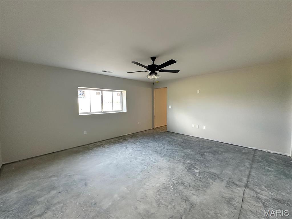 624 Glendale Drive Property Photo 6