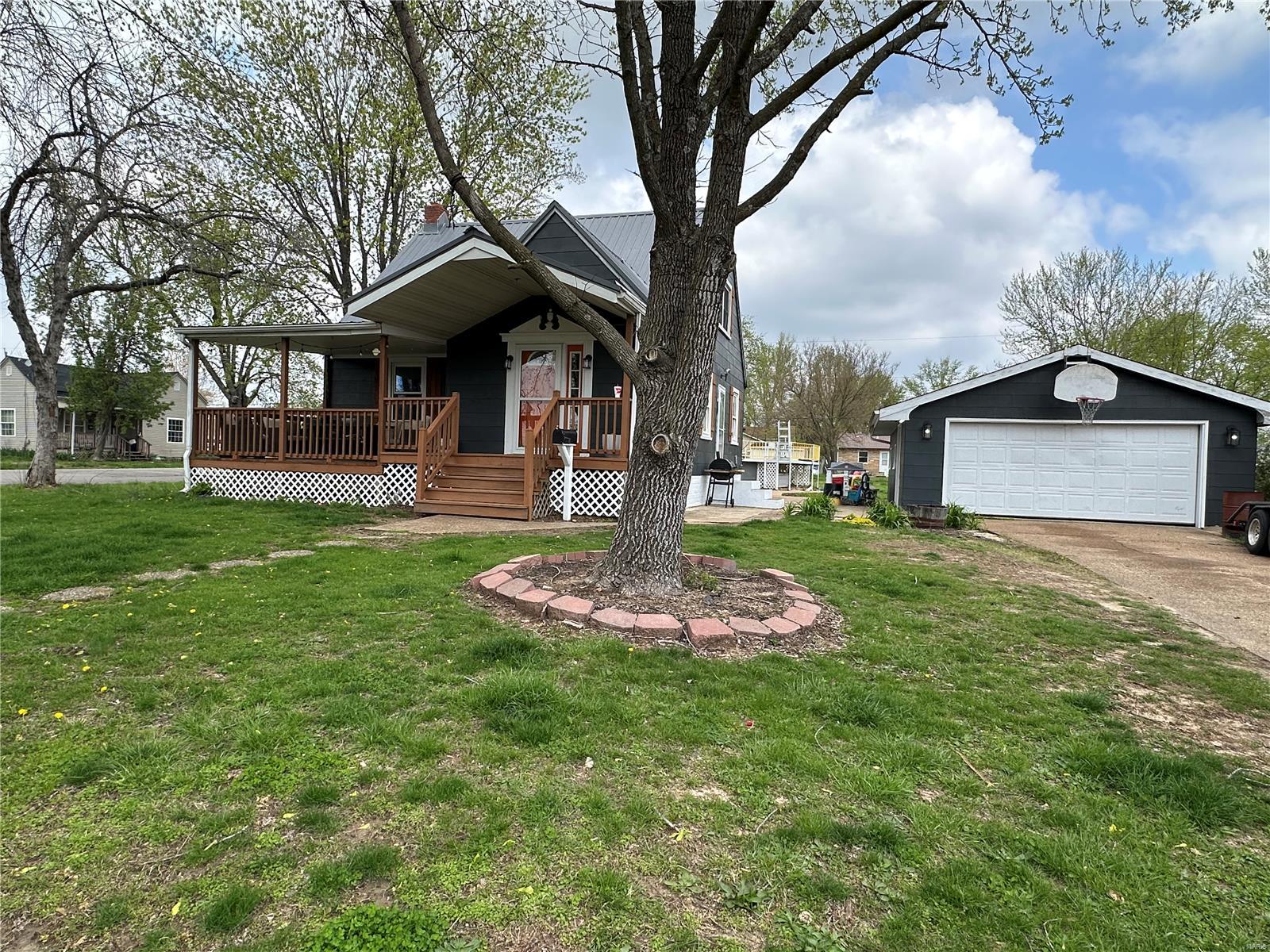 511 W Jackson Avenue Property Photo