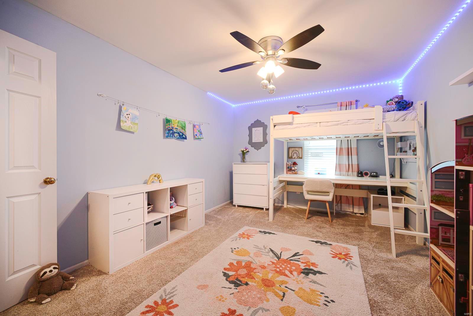 16560 Hunters Crossing Drive Property Photo 24