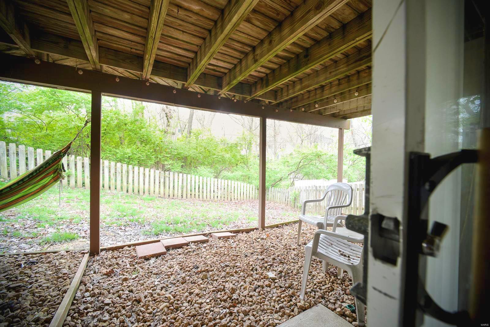 16560 Hunters Crossing Drive Property Photo 31