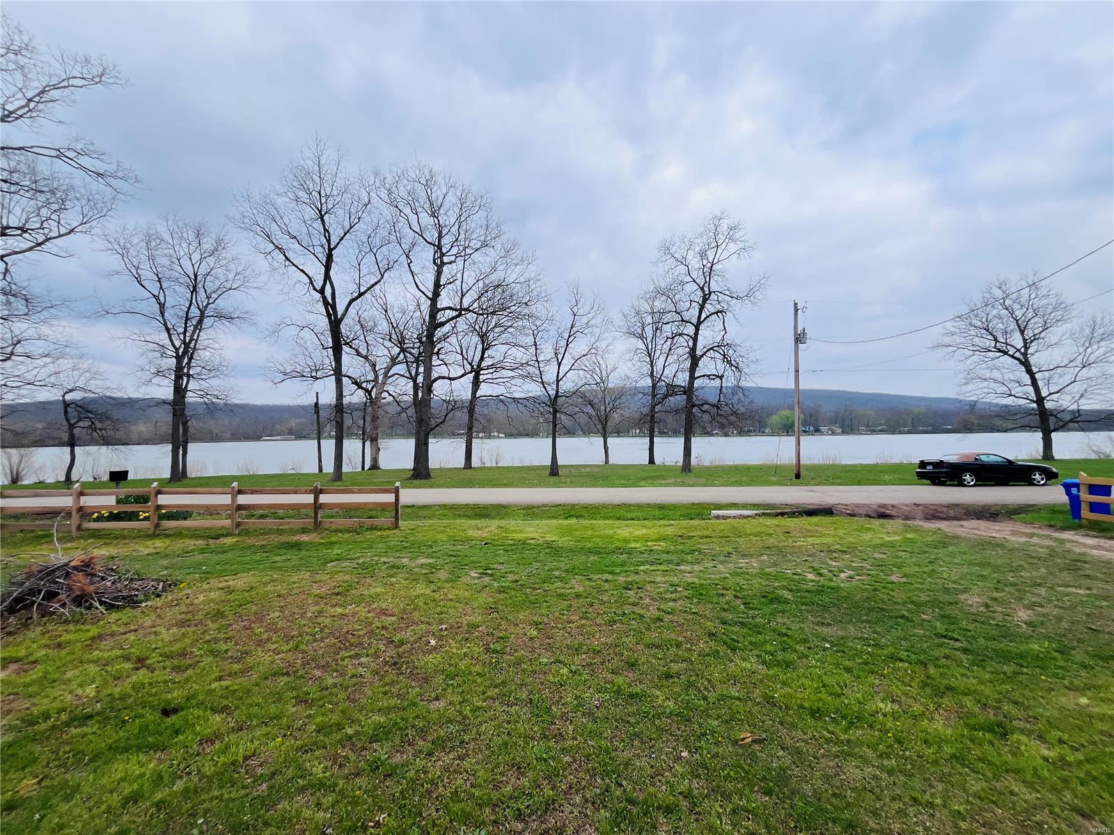 1185 W Lakeshore Drive Property Photo