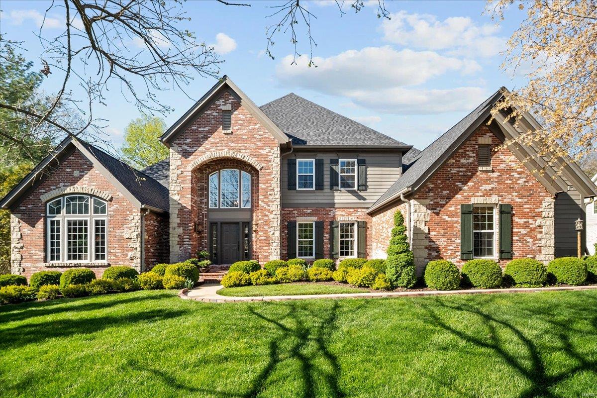 211 Oak Hollow Lane Property Photo