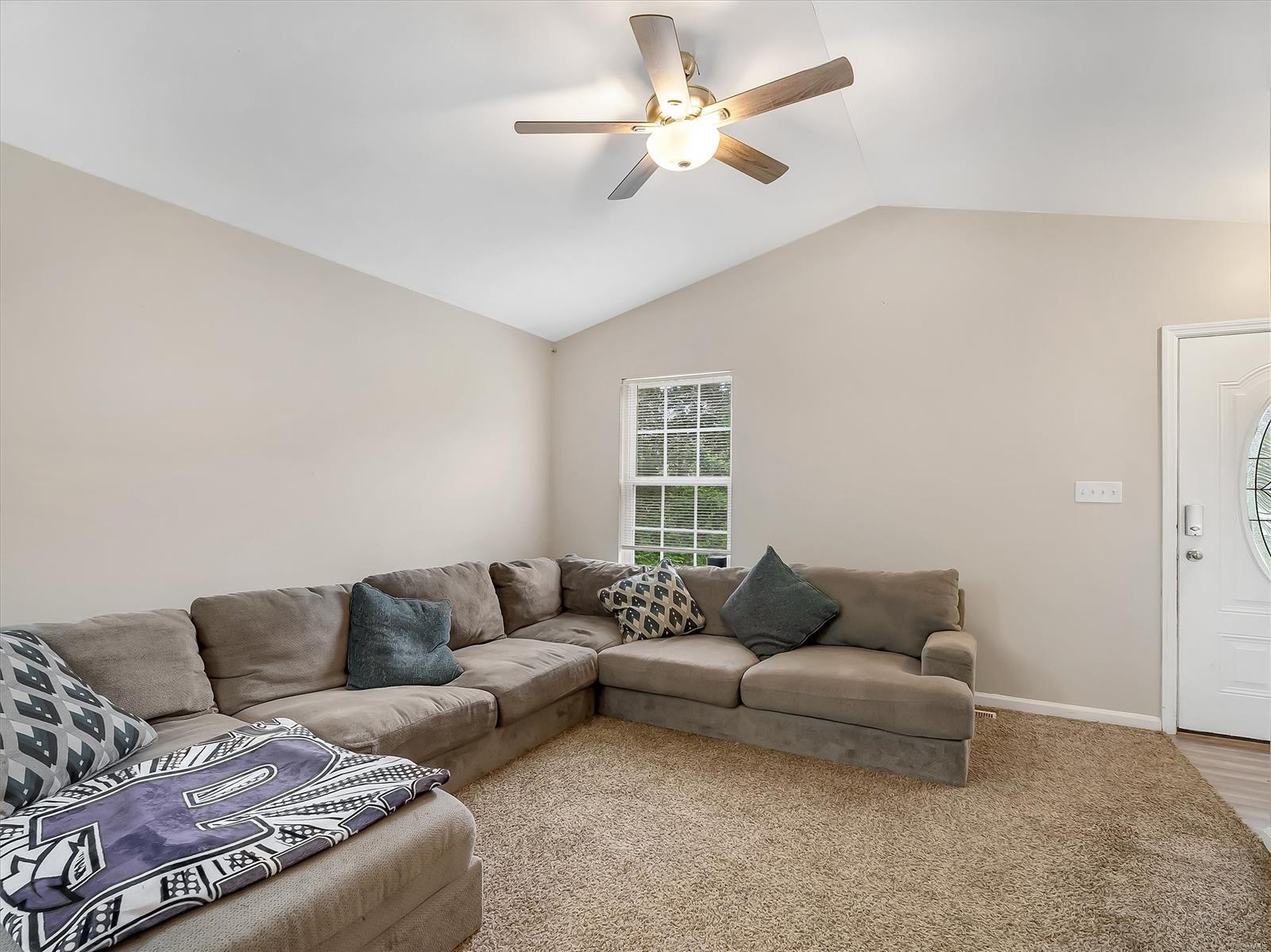 1036 Center Street Property Photo 7