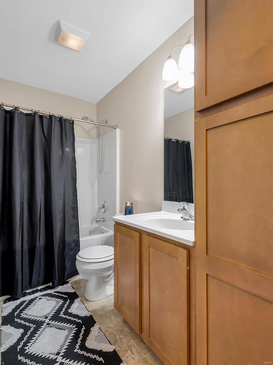 1036 Center Street Property Photo 18