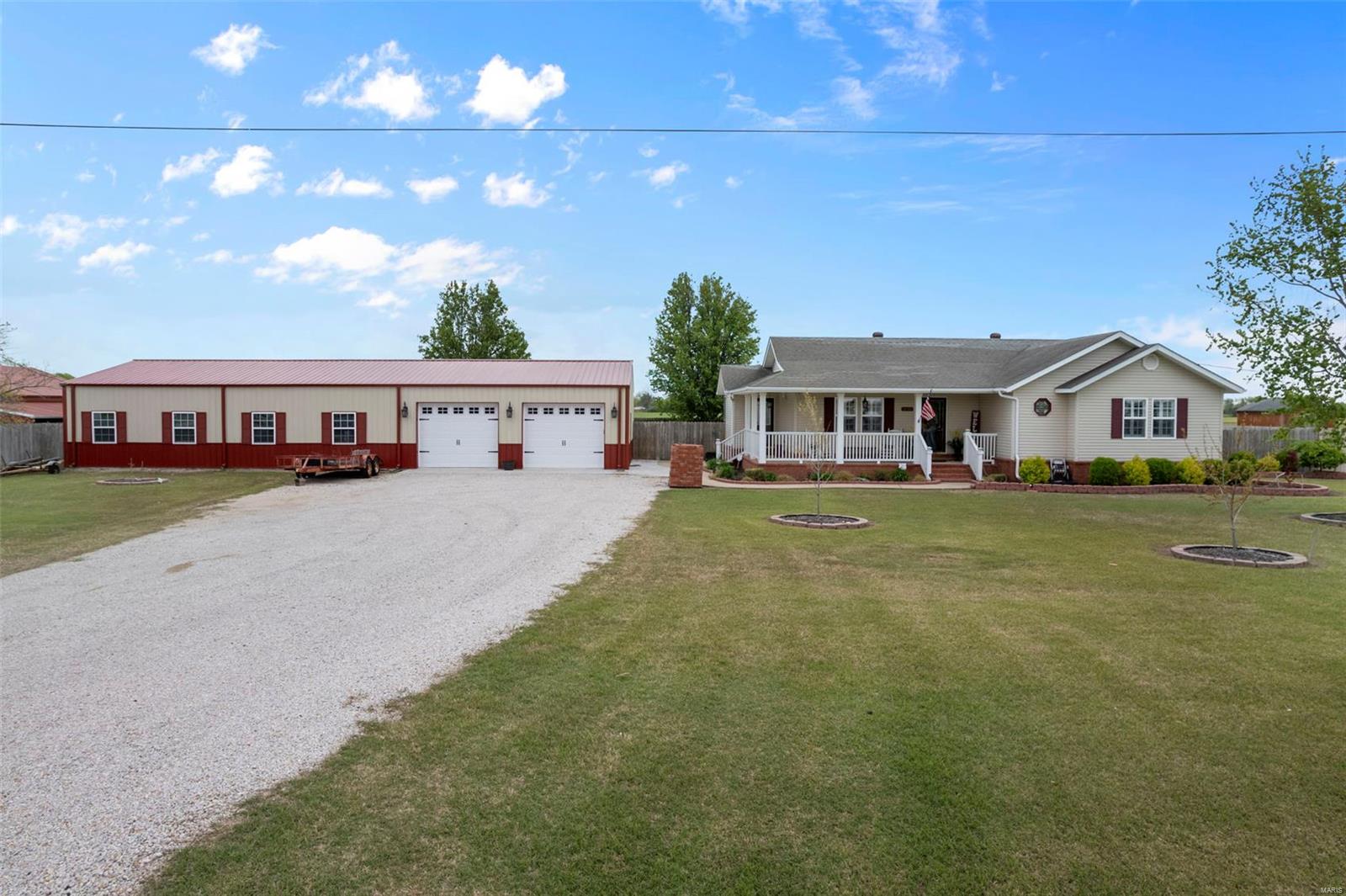 2712 Independence Avenue Property Photo