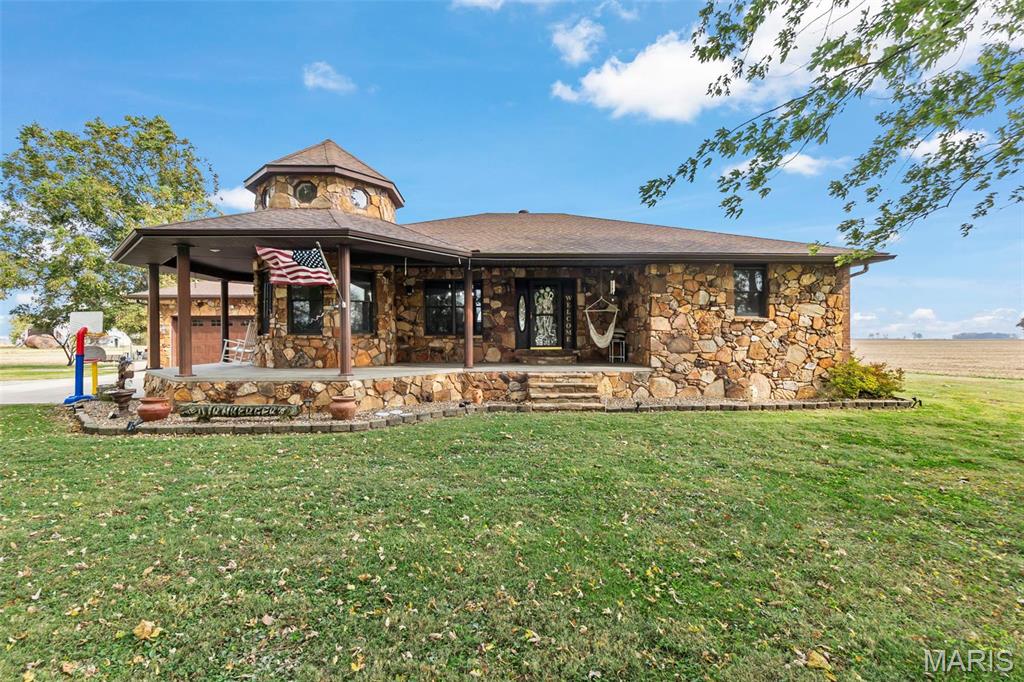 218 County Highway 275 Property Photo 1