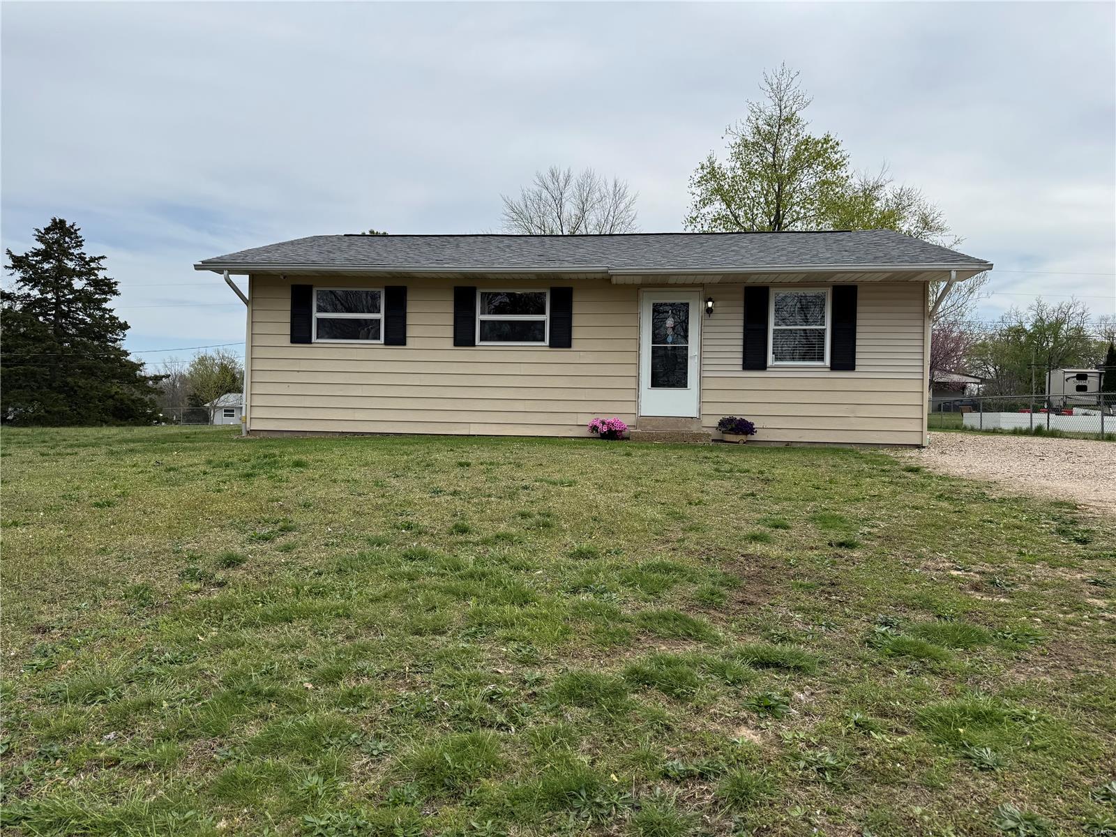 529 Cherry Lane Property Photo