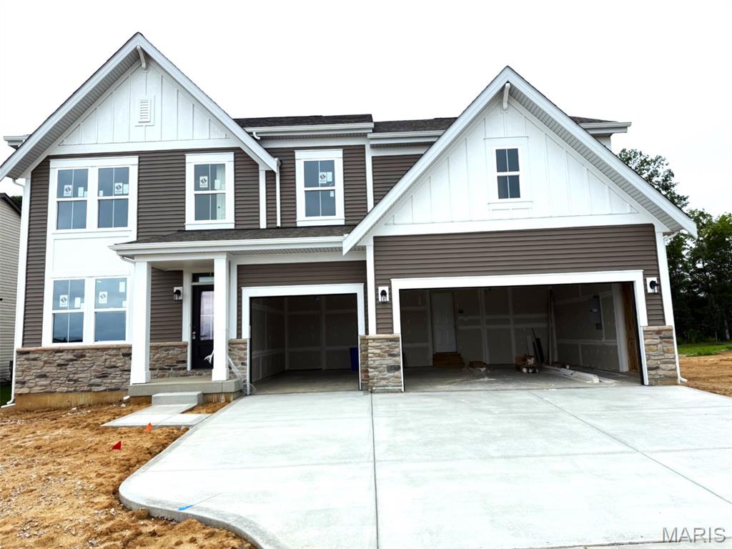 165 Cardow Drive Property Photo 1