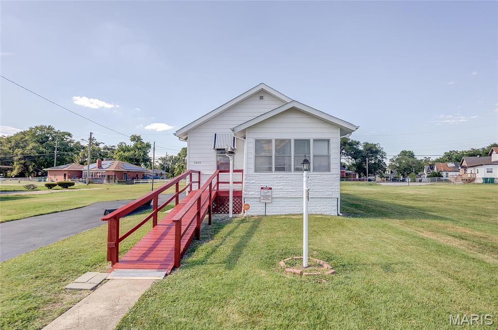 2925 Louisiana Boulevard Property Photo 2