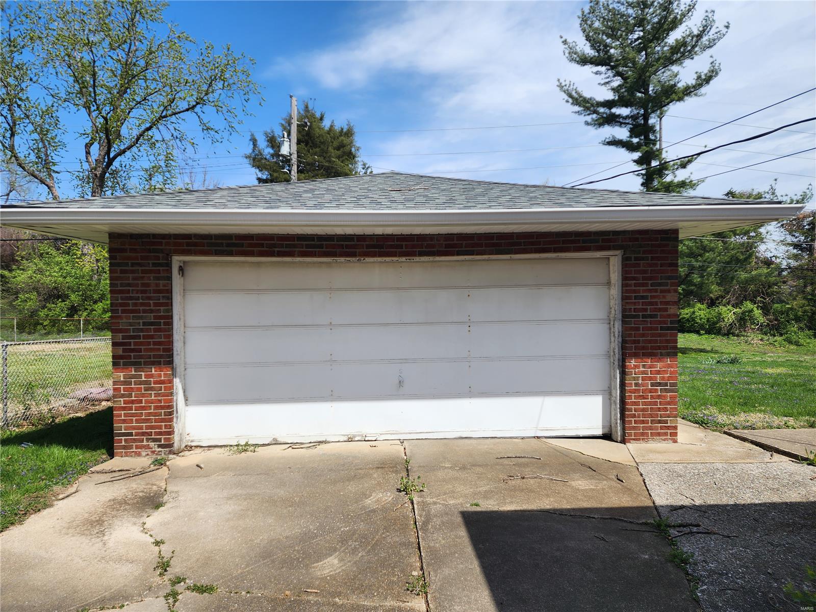 7105 Northern Drive Property Photo 5