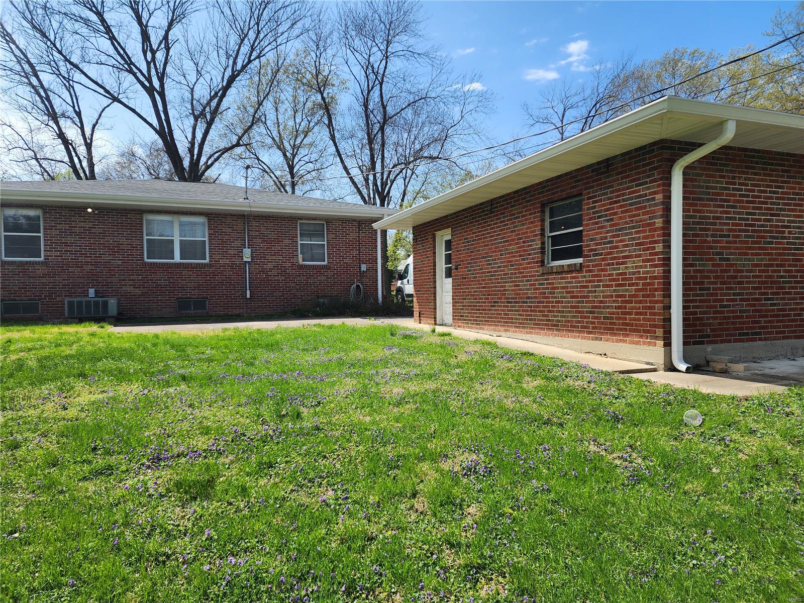 7105 Northern Drive Property Photo 8