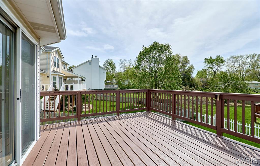 331 Forest Grove Court Property Photo 8