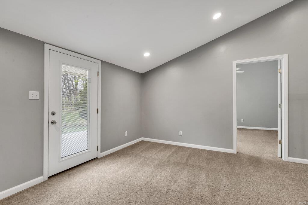 332 Hagemeister Drive Property Photo 13