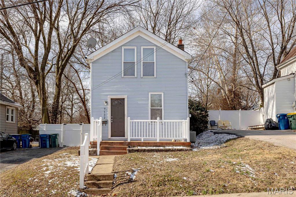 7122 Drury Lane Property Photo 1