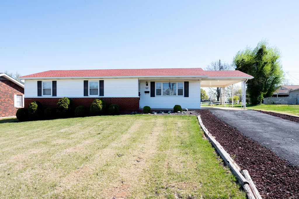 802 S Desloge Drive Property Photo