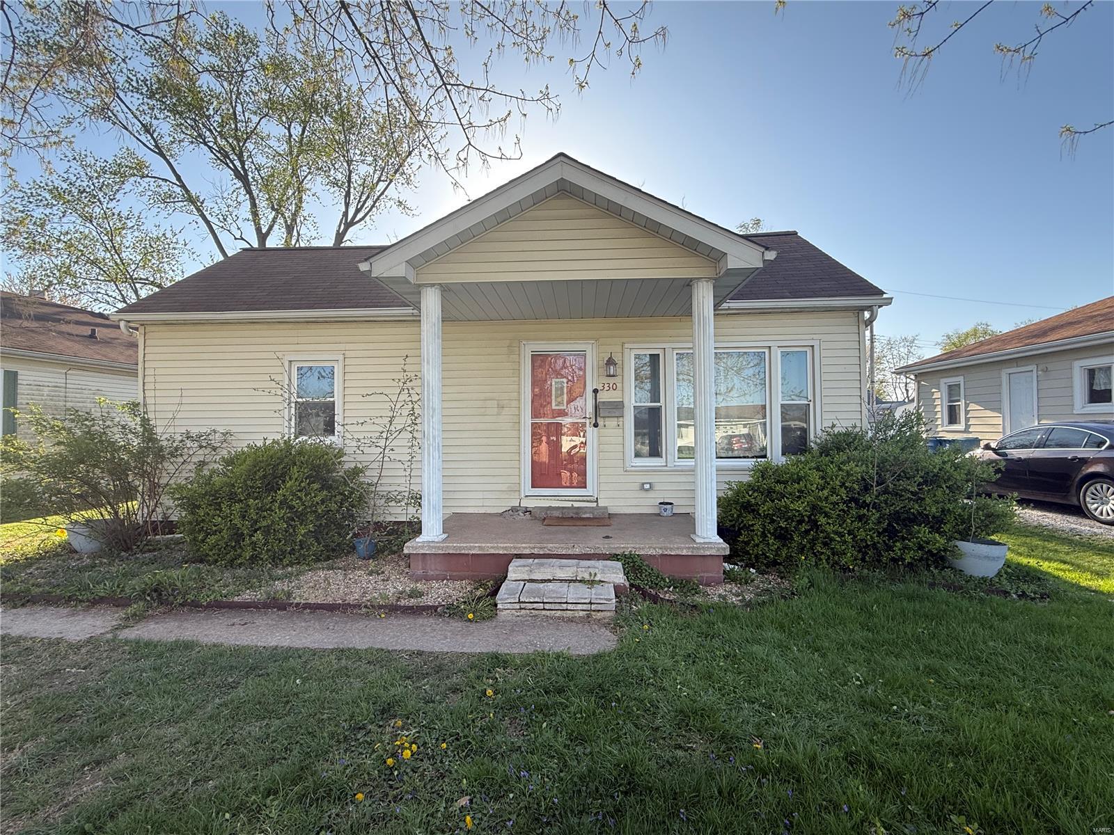 330 Lee Street Property Photo