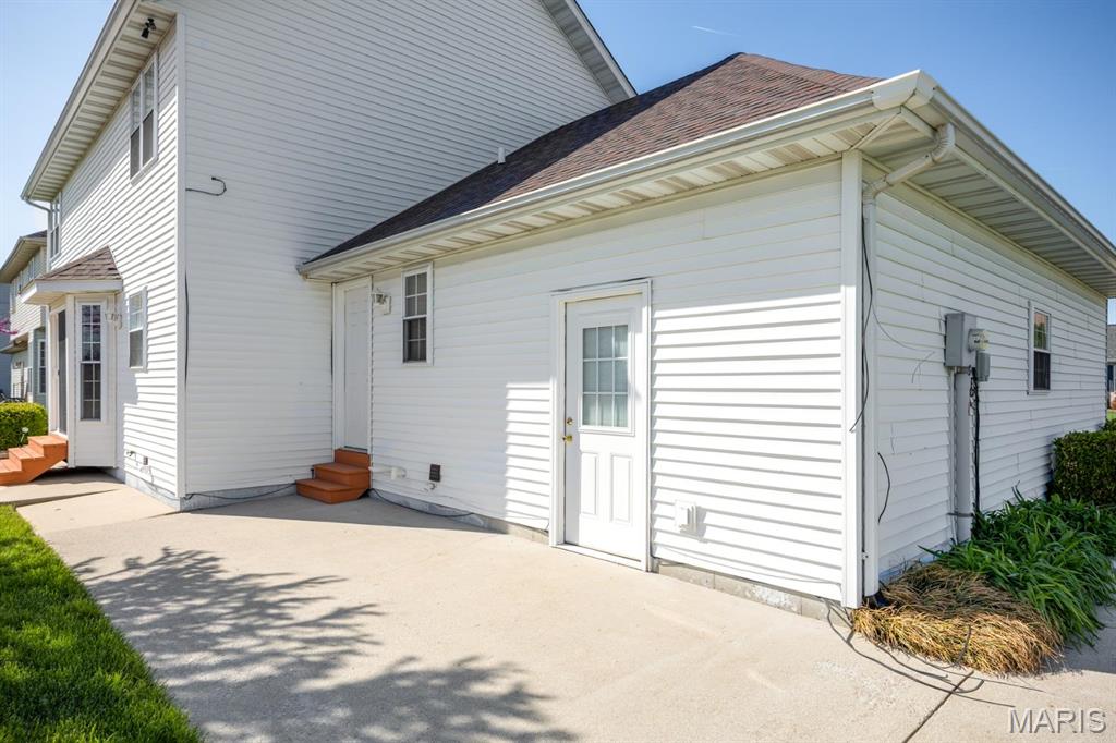 144 Westmoreland Drive Property Photo 4