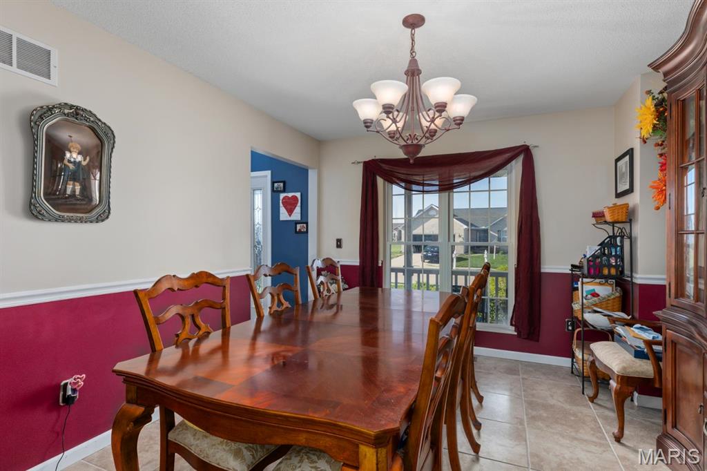 144 Westmoreland Drive Property Photo 17