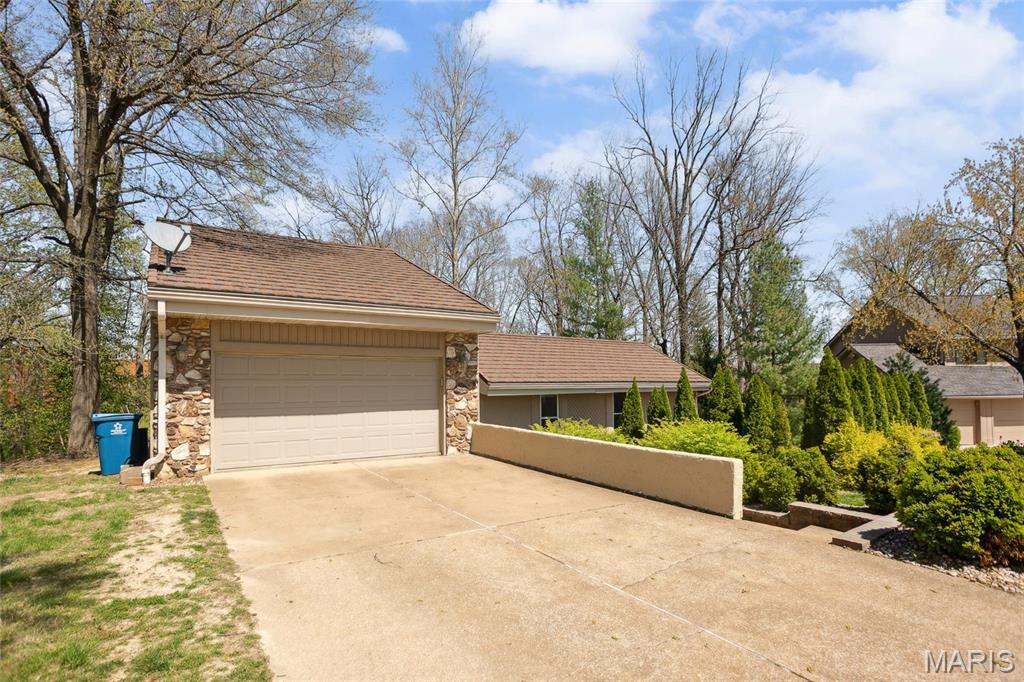 233 Persimmon Drive Property Photo 2