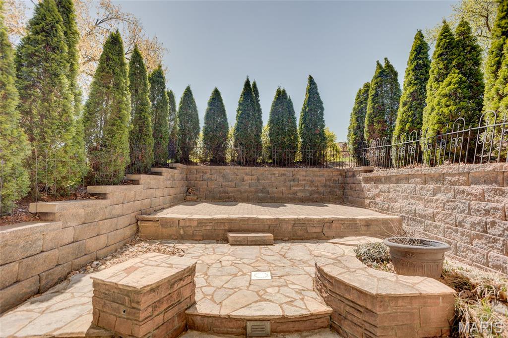233 Persimmon Drive Property Photo 8