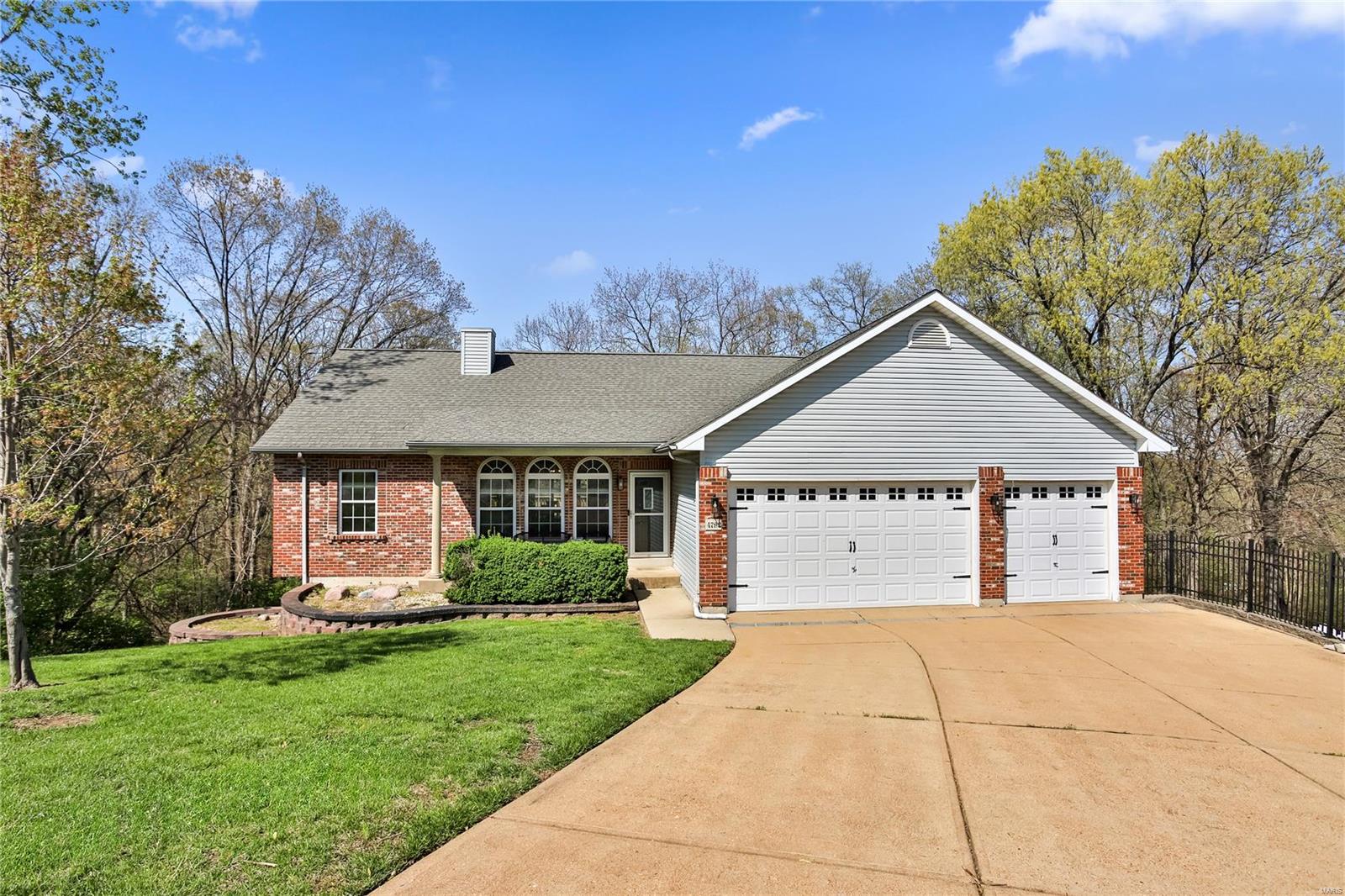 4792 Wilbert Road Property Photo