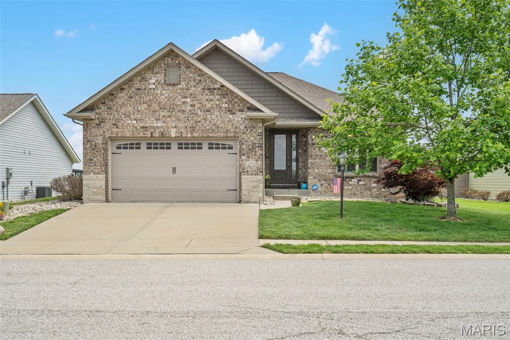 7466 Clarence Court Property Photo 1