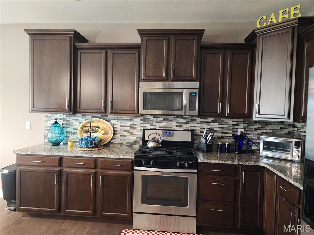 7466 Clarence Court Property Photo 10