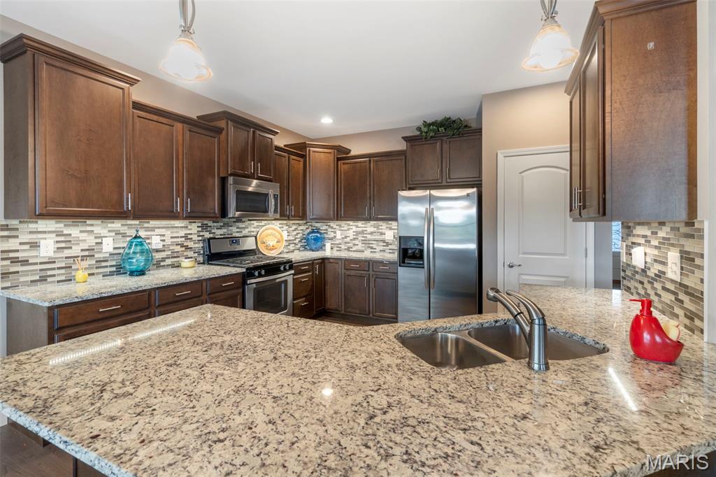 7466 Clarence Court Property Photo 11