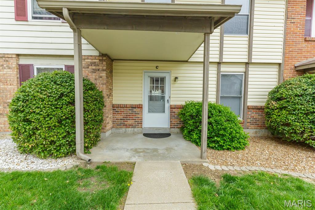 49 Park Charles Boulevard C Property Photo 3