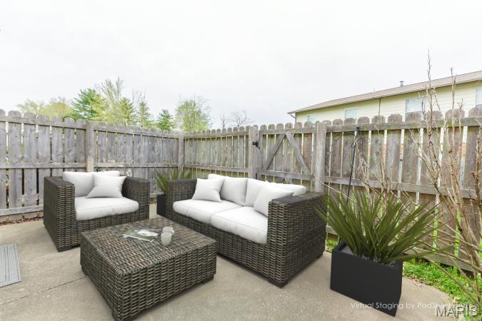 49 Park Charles Boulevard C Property Photo 31
