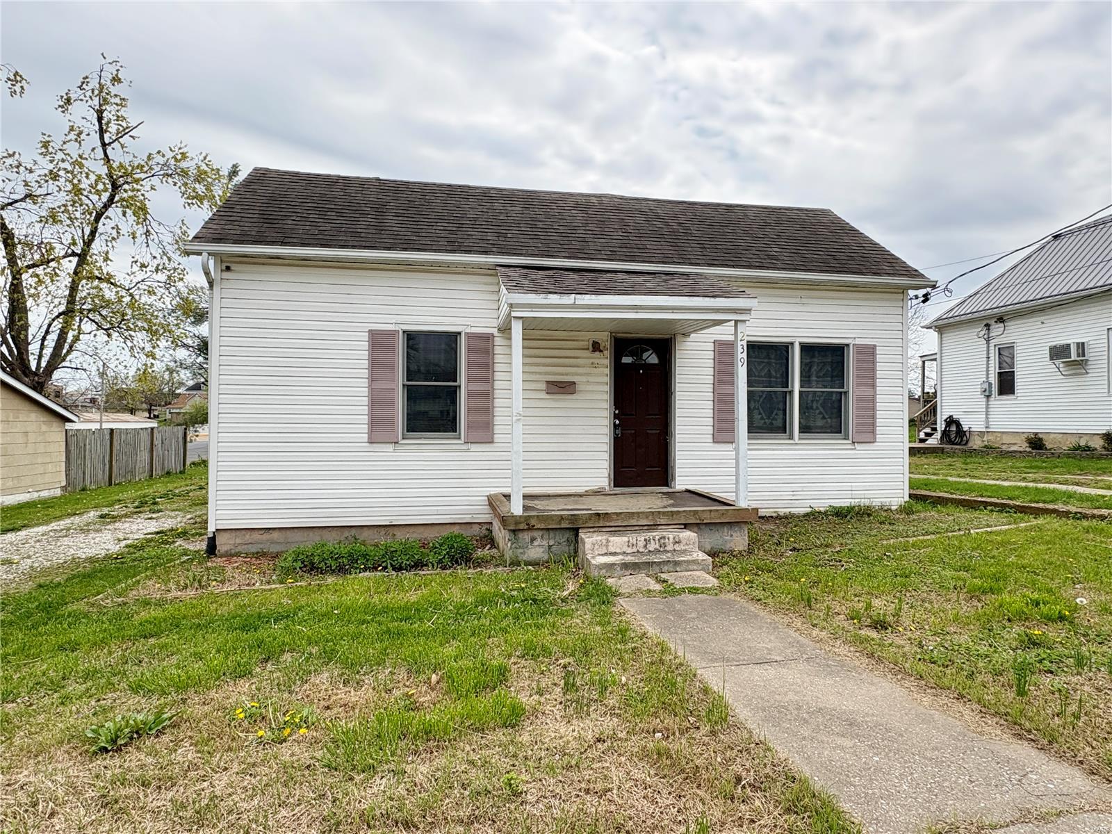 239 W North Street Property Photo