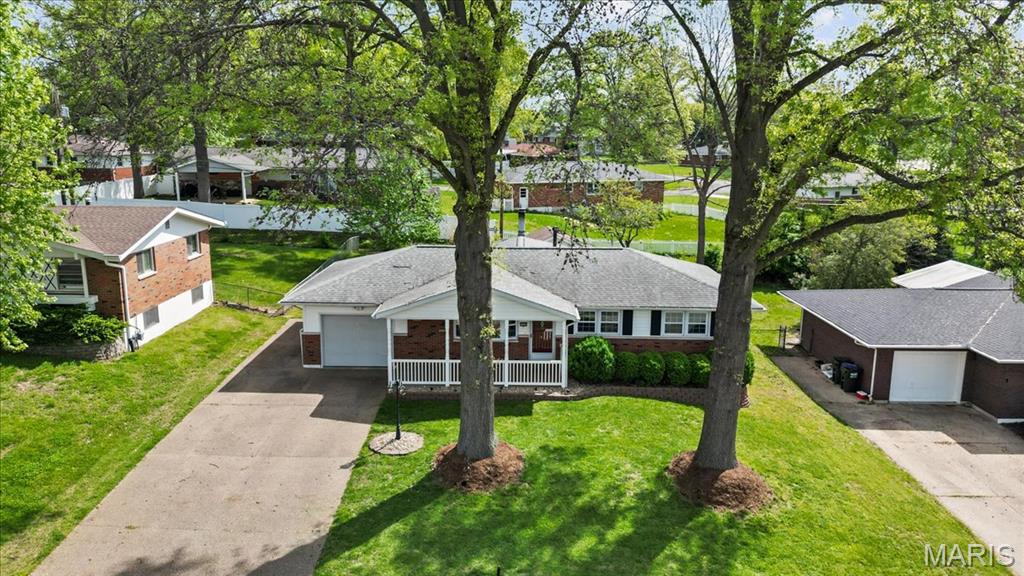 1334 N Glenwood Drive Property Photo 5
