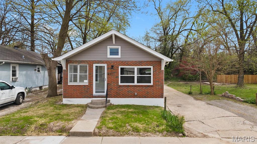 421 Brown Street Property Photo 1