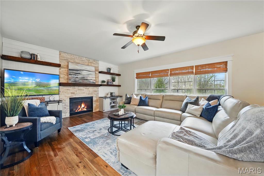 3151 Kingsridge Manor Drive Property Photo 10