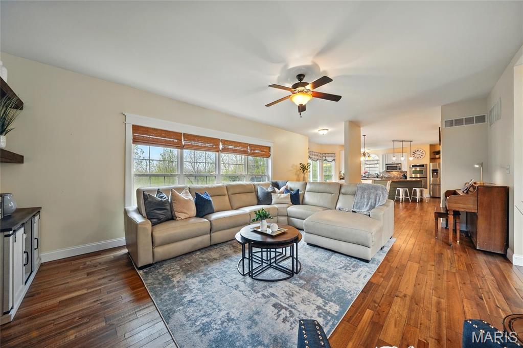 3151 Kingsridge Manor Drive Property Photo 12