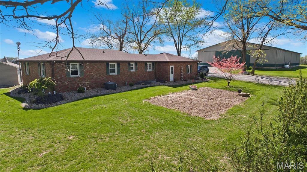 21510 Keyesport Road Property Photo 1