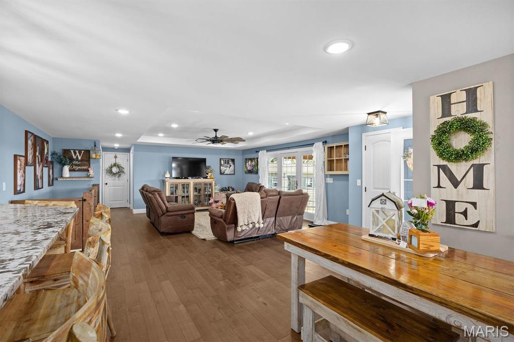 21510 Keyesport Road Property Photo 6