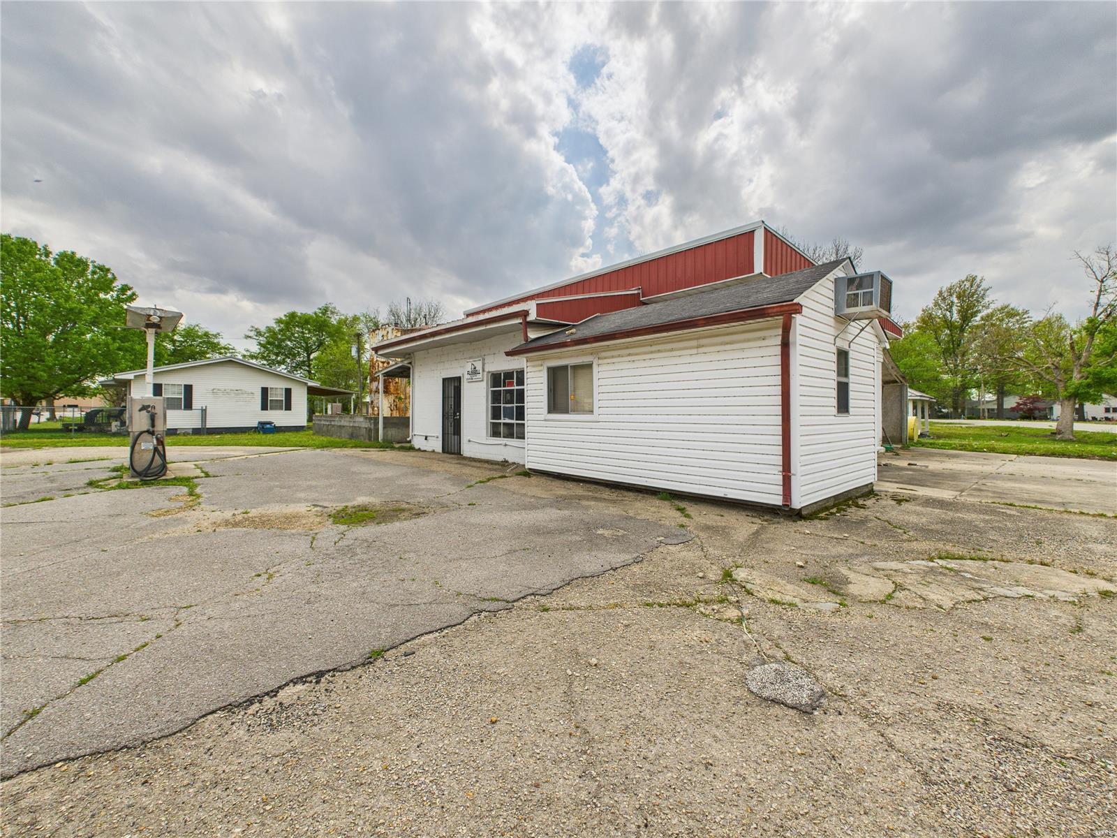 205 N Main Street Property Photo