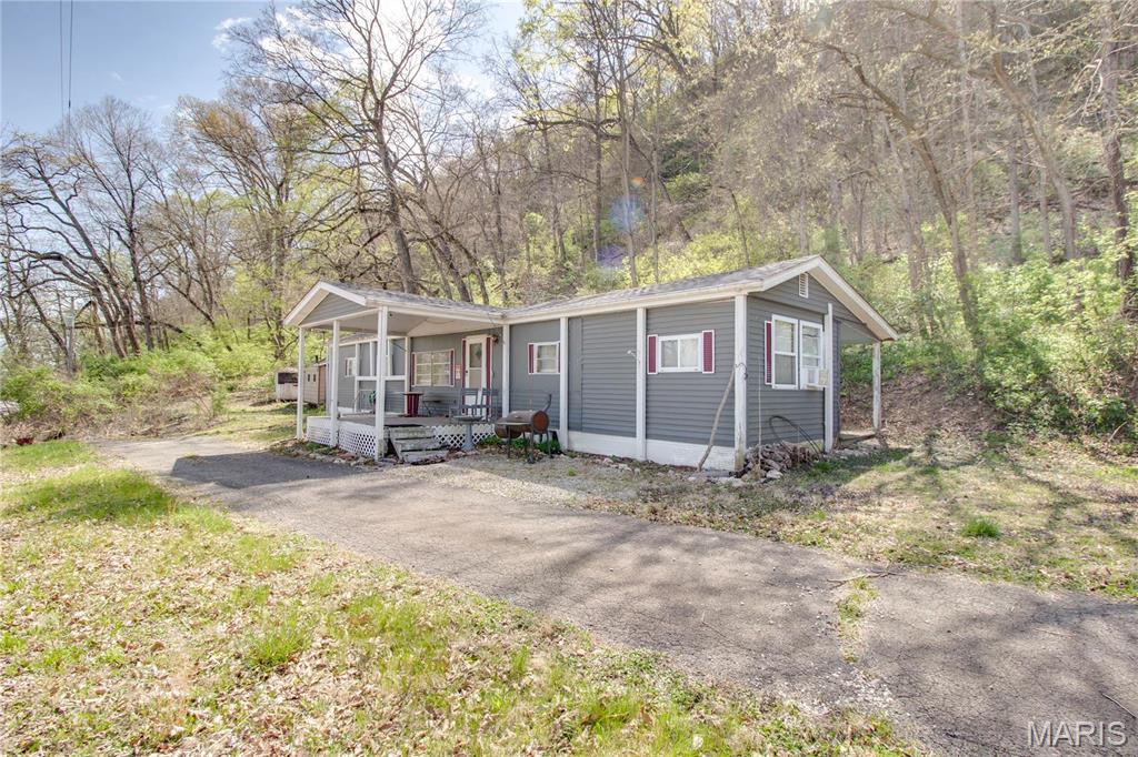 798 N Broadway Property Photo 7