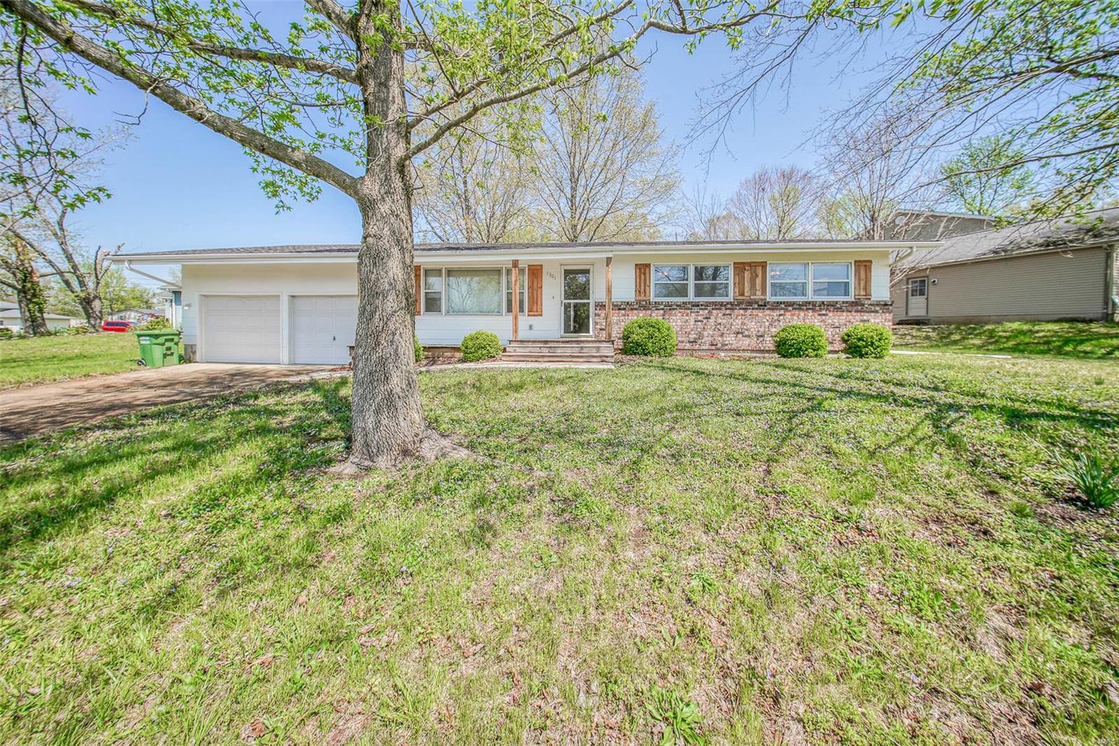 1301 Whitney Lane Property Photo