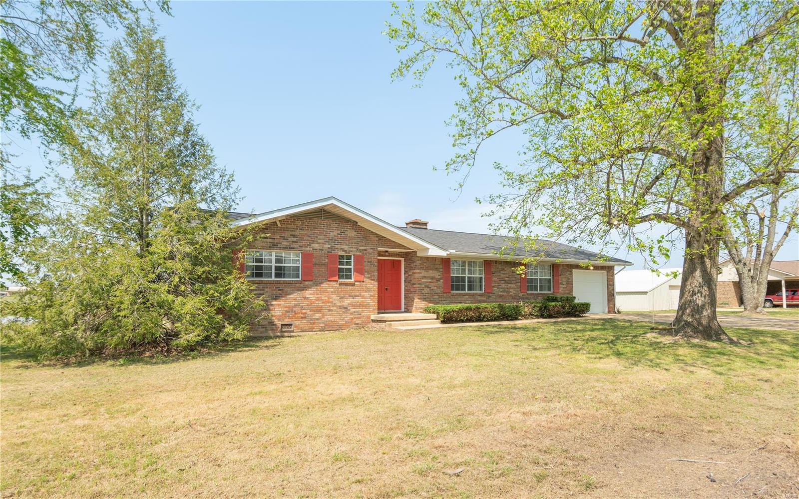 Doniphan High Real Estate Listings Main Image