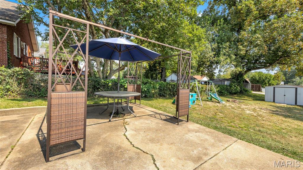 810 Vine Street Property Photo 23
