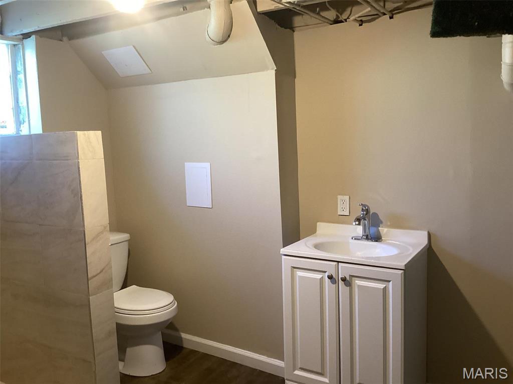 9858 Winkler Drive Property Photo 16