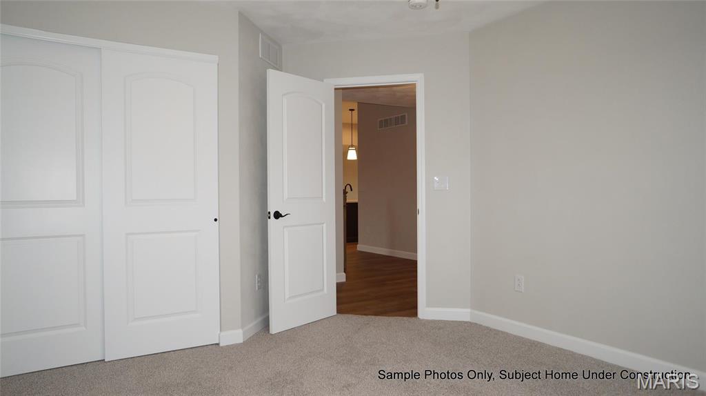 2028 Ravenel Property Photo 7