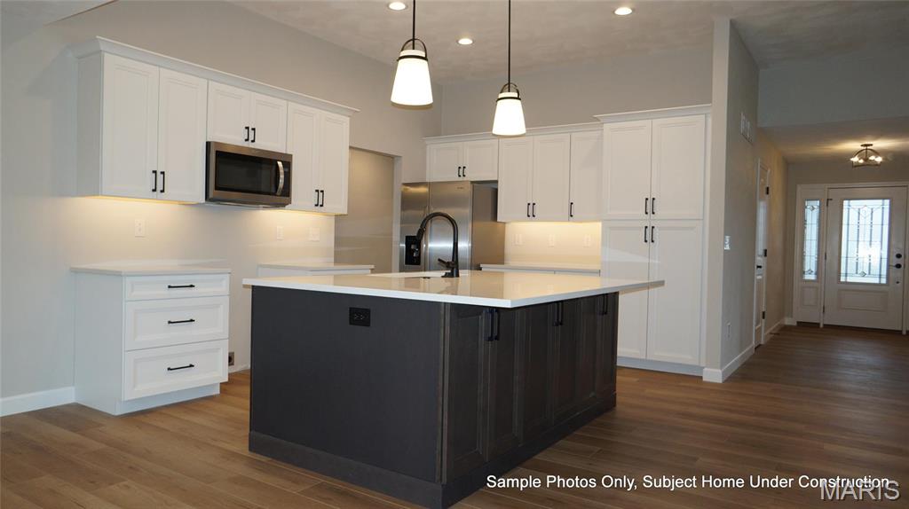 2028 Ravenel Property Photo 23