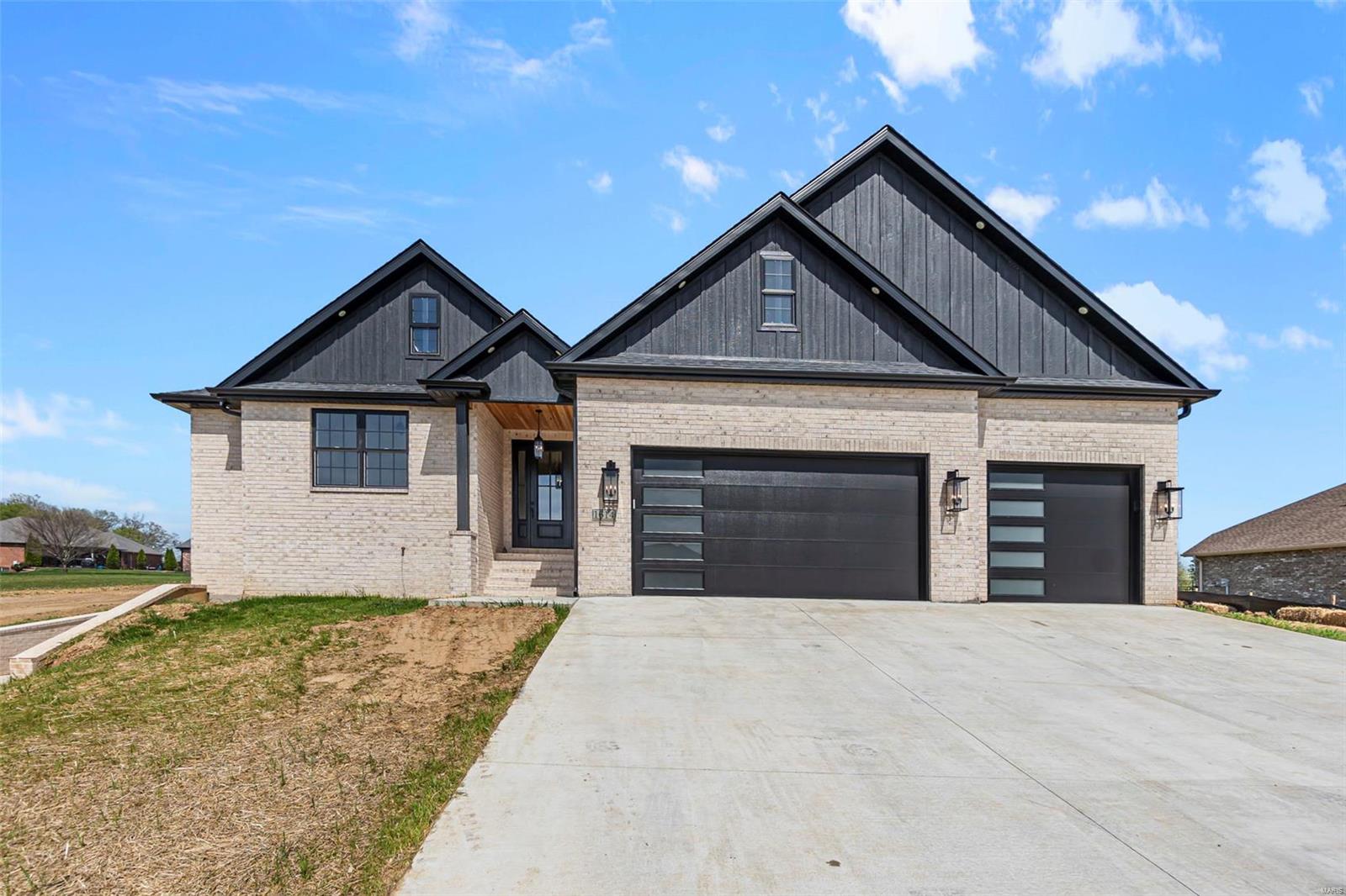 1614 Warren Lake Drive Property Photo