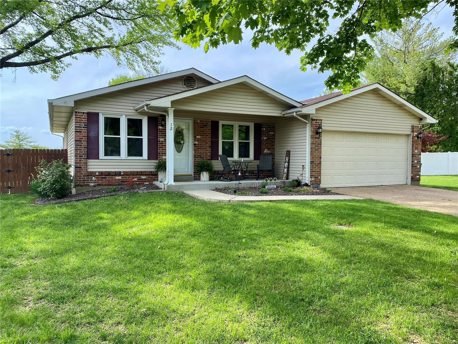 12 Sullivan Oaks Place Property Photo 1