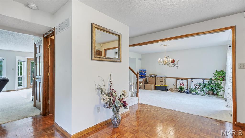 99 Deer Meadow Court Property Photo 4