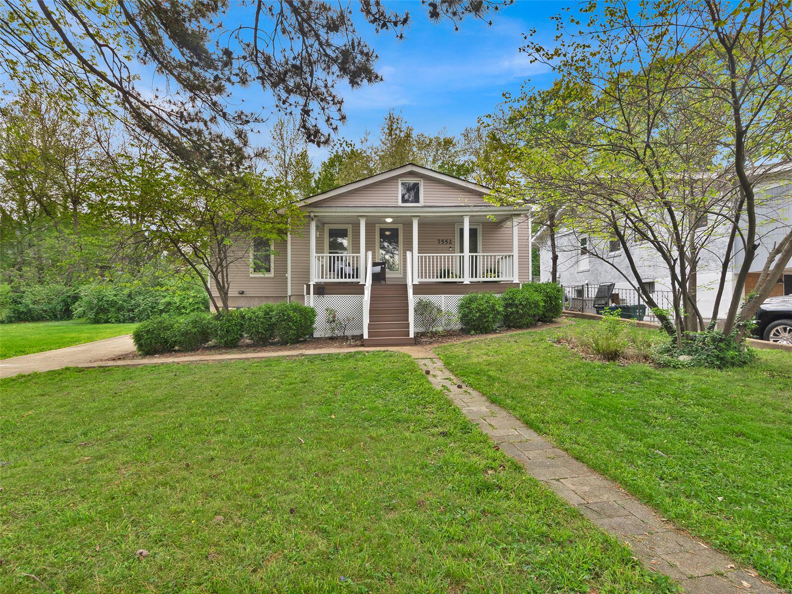 7552 Weaver Avenue Property Photo