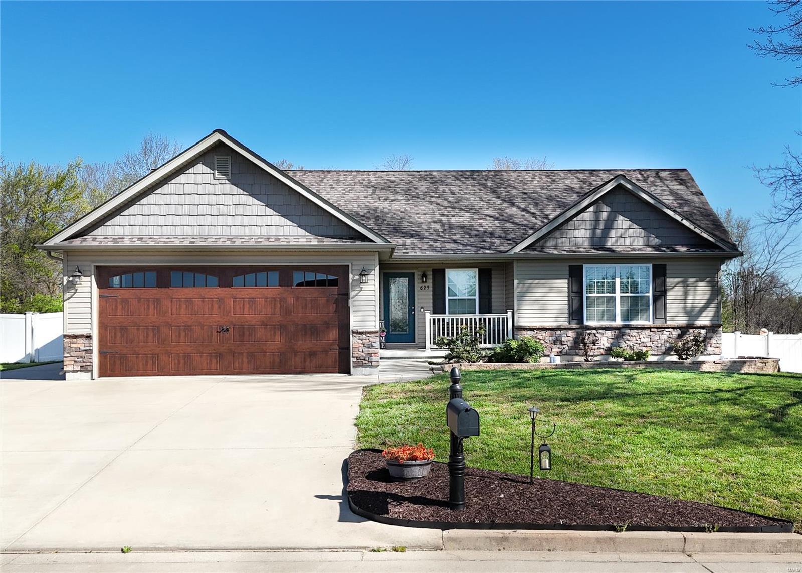 Farmington Real Estate Listings Main Image